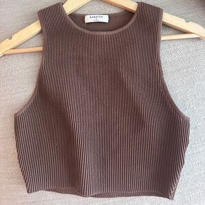 Aritzia Sculpt Knit Racer Cropped Tank